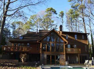 6900 Valley Ridge Ct, Raleigh, NC 27615