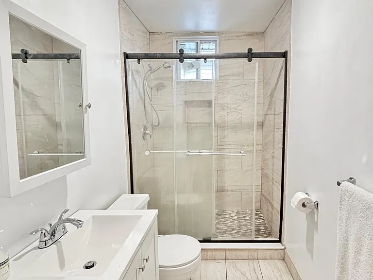 32 Harrison Ave — Photo 8
