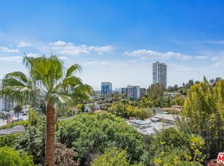 9056 Saint Ives Dr, Los Angeles, CA 90069