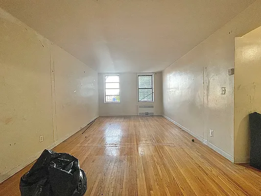 Rented by Queens Apartments Realty LLC | media 5