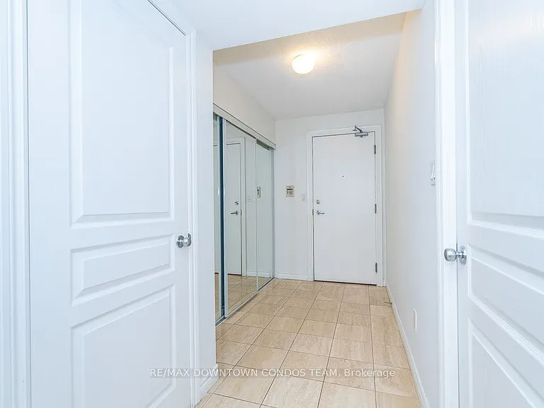 801 Bay St #611 — Photo 17