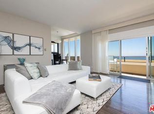 18065 Coastline Dr APT 1, Malibu, CA 90265