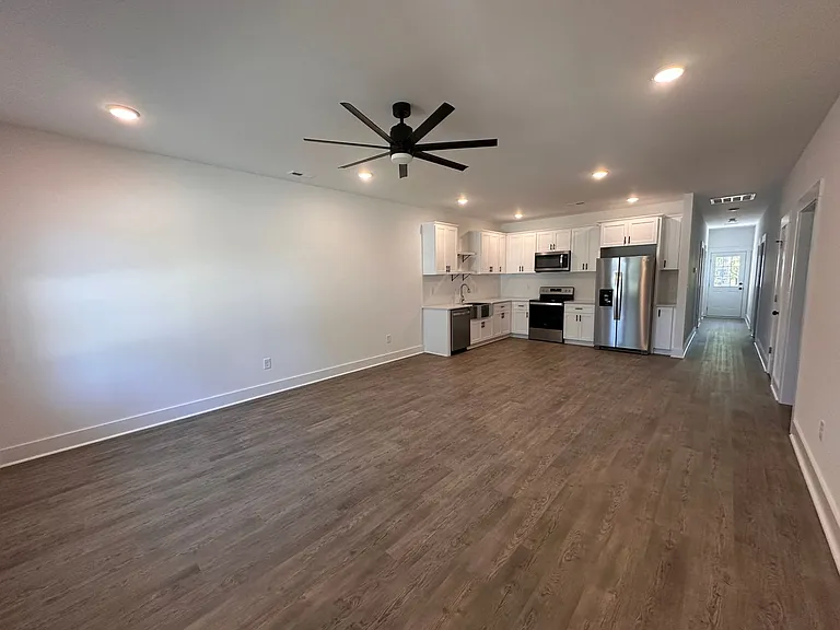 1668 Winding Way SW — Photo 3