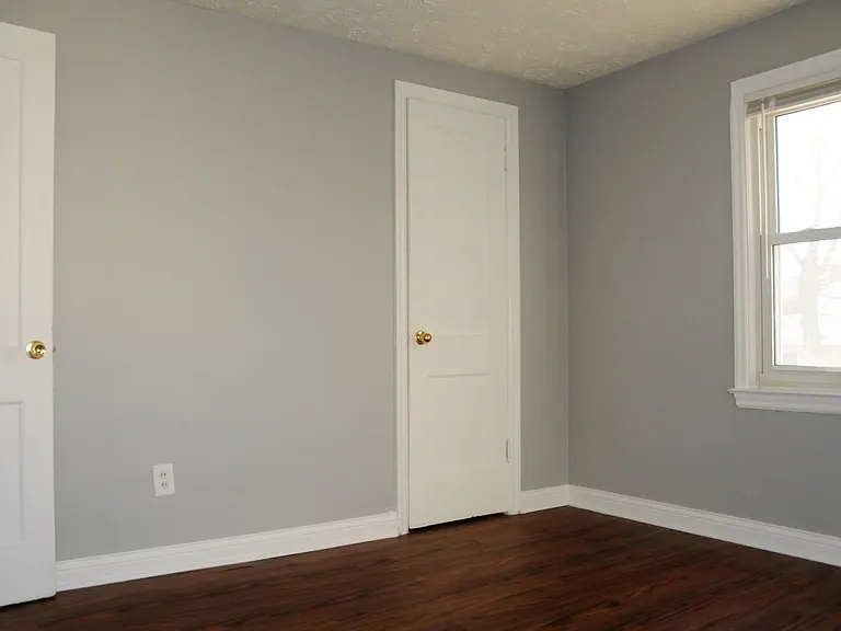 924 S Harris Ave — Photo 11