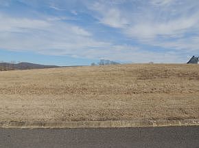 1st image of 141 Cedar Crest Cir