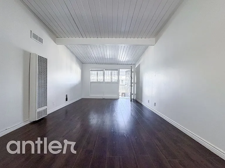 4116 Palmwood Dr #B6 — Photo 1