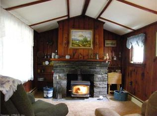 35 High St, Deep River, CT 06417