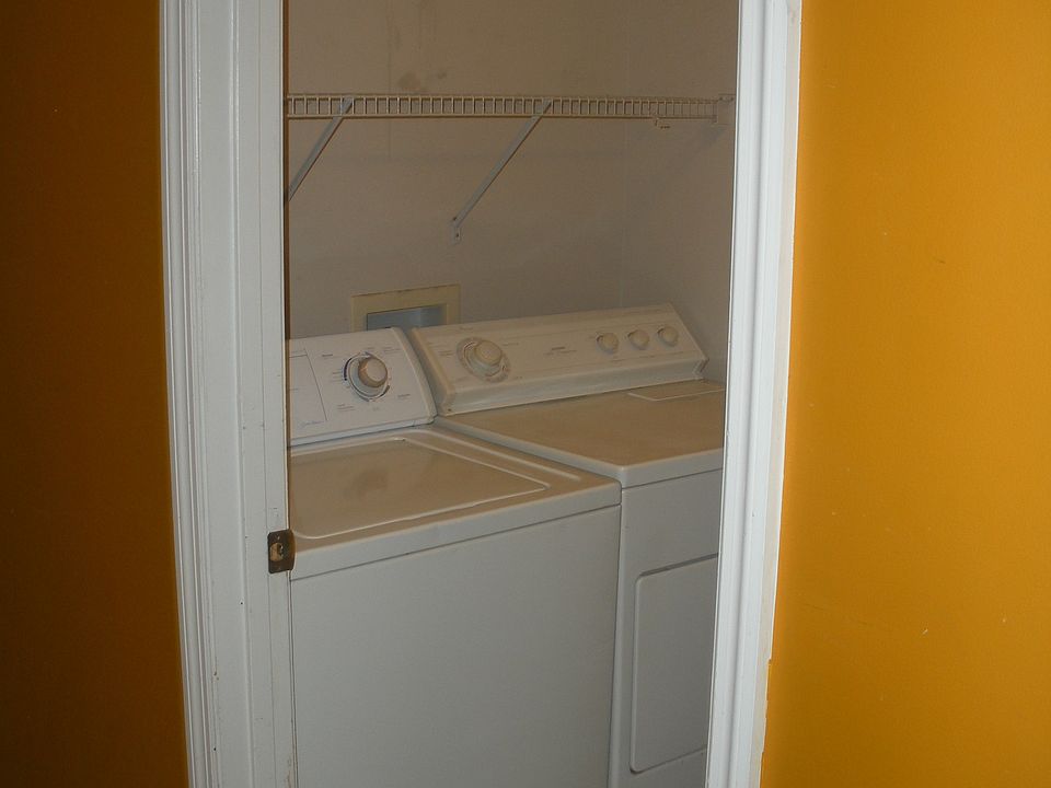 1st image of 131 Dolphin Dr
