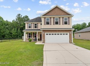 668 Roanoke Dr, Raeford, NC 28376