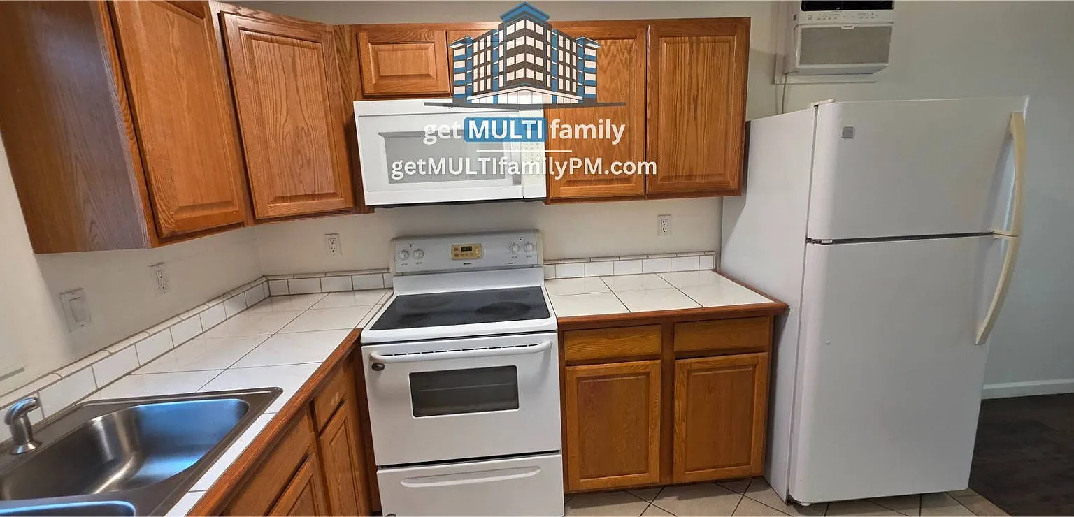 1 bed, 1.0 bath, 560 sqft, $800 — Photo 1