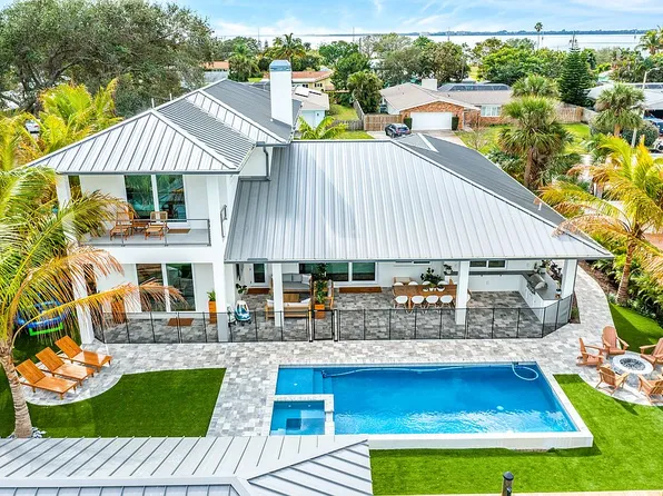 402 River View Ln, Melbourne Beach, FL 32951