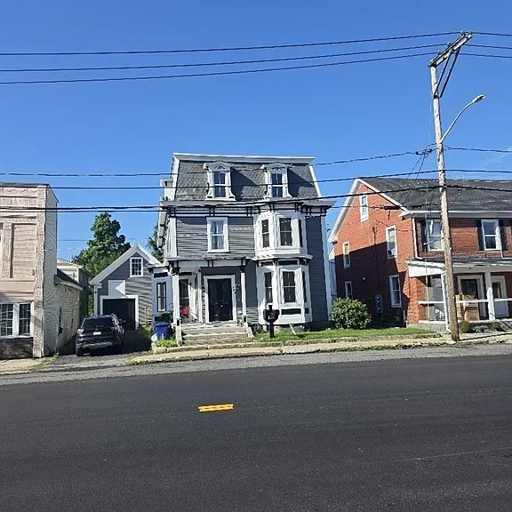 258 Main St #1 — Photo 2