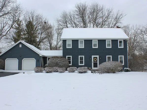 36W799 Oak Rd, Saint Charles, IL 60175