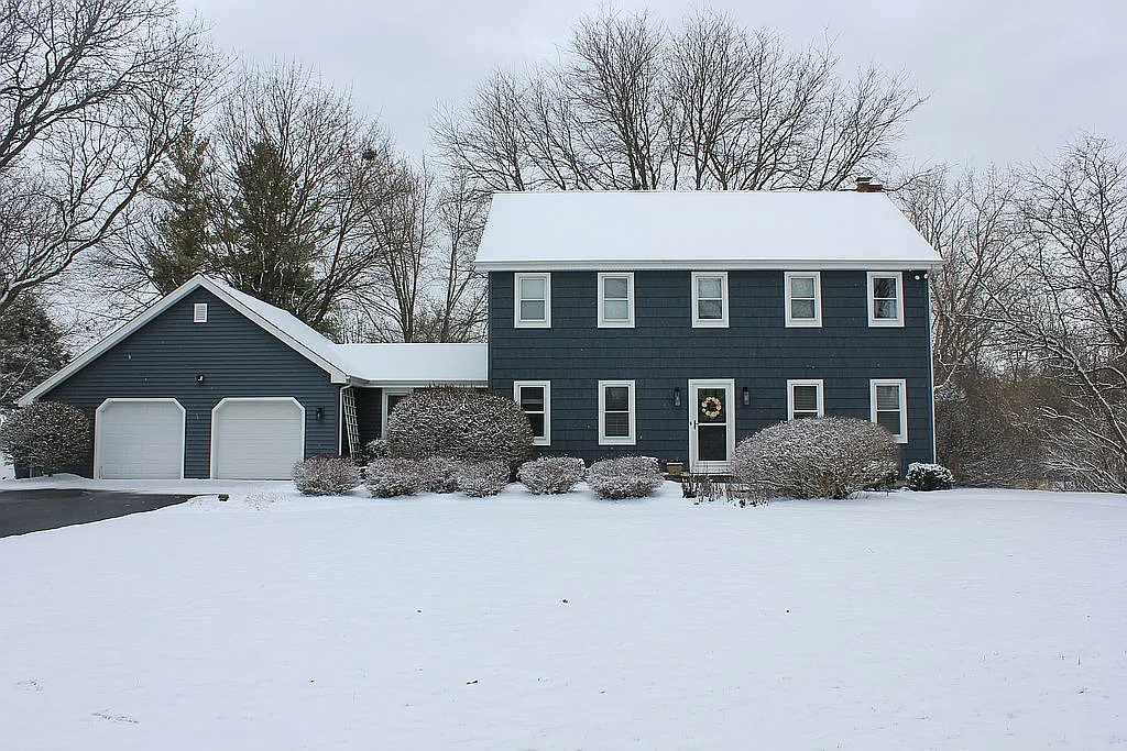 36W799 Oak Rd photo 1