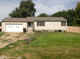 4702 11th St, Columbus, NE 68601