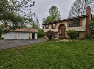 116 Murnin Rd, Lake Ariel, PA 18436