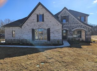 400 Willies Ct, Whitesboro, TX 76273