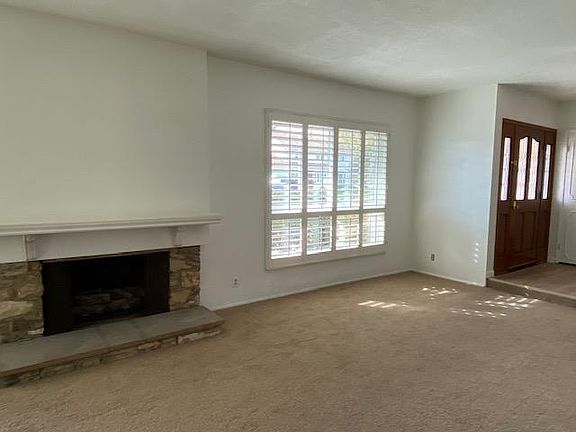 3rd image of 1578 Warwick Ave