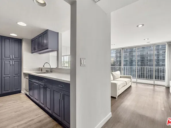 2160 Century Park E APT 710, Los Angeles, CA 90067