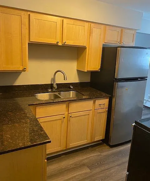 609 Park St #2 — Photo 5