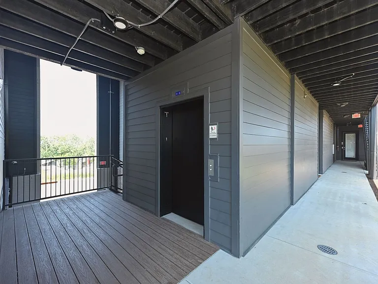 2900 Edwin Way #202 — Photo 47