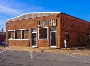 205 E Broadway, Fairview, OK 73737