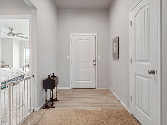 4th image of 3721 Prentiss Ave
