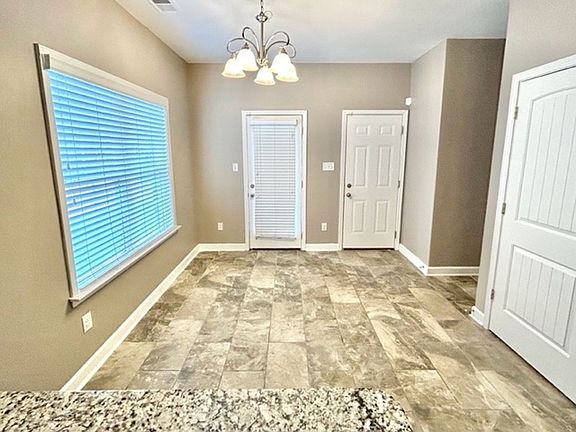 5th image of 7567 Glenlaurel Way #1