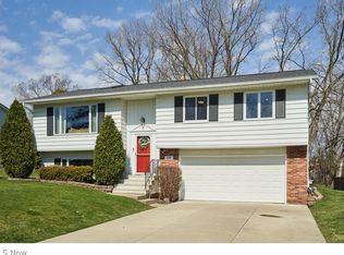 4059 Cherokee Trl, Brunswick, OH 44212