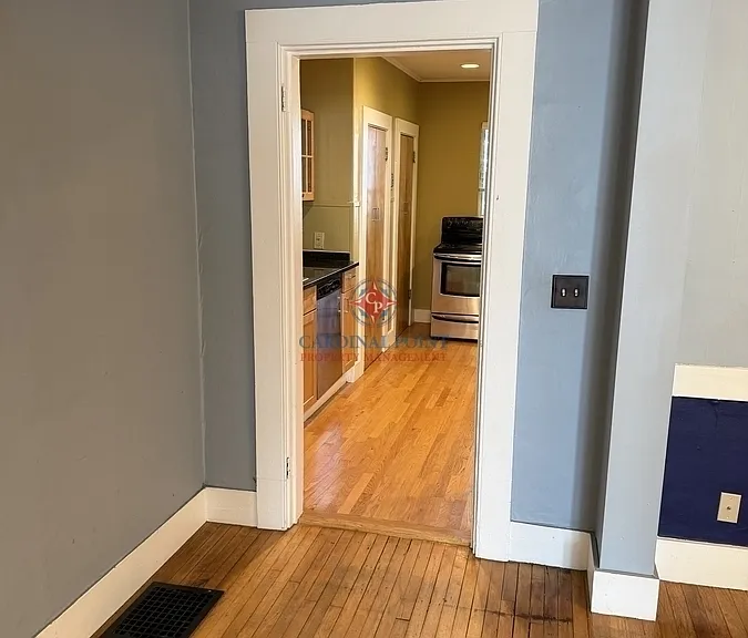 37 Langdon St #2 — Photo 11