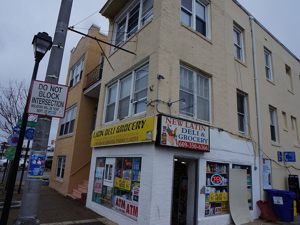 1st image of 3623 Winchester Ave