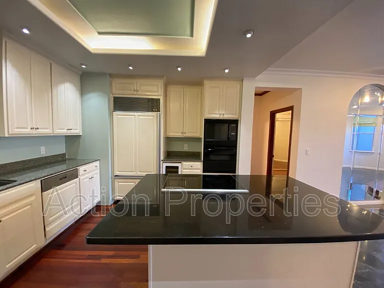 432 High St #101 — Photo 9