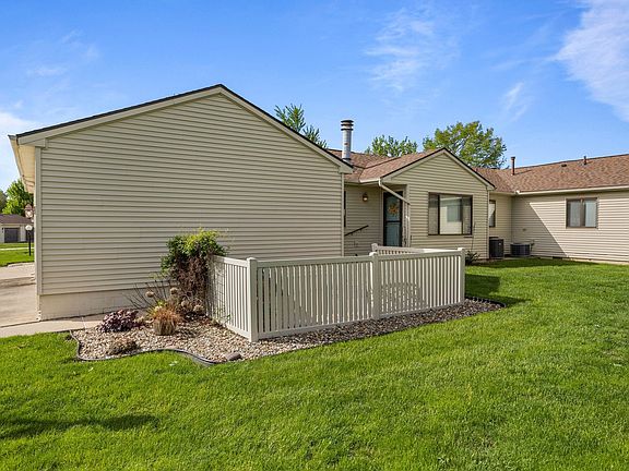 3rd image of 2412 Heritage Dr #2412
