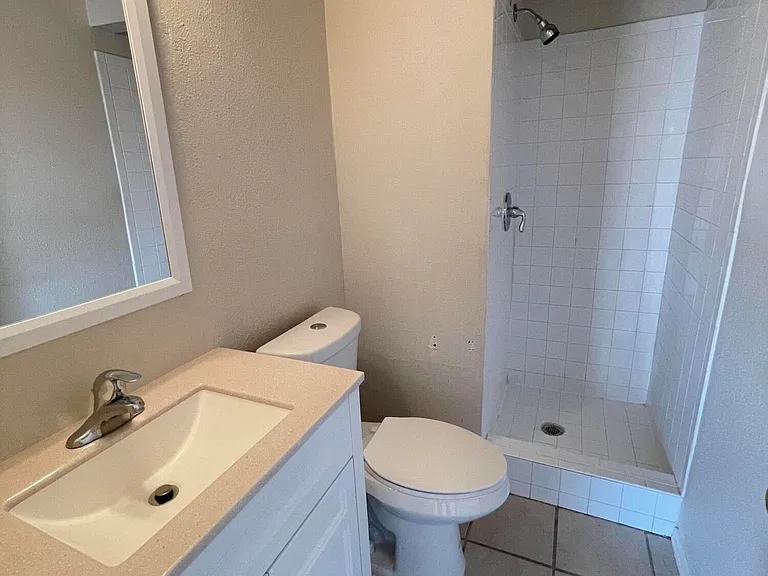 2821 Beachcomber Dr #B — Photo 7