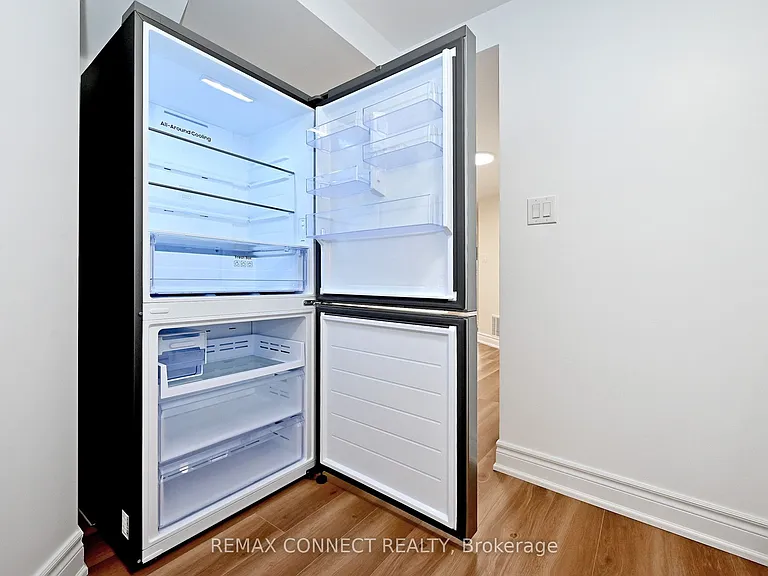 1788 Shelburne St — Photo 19