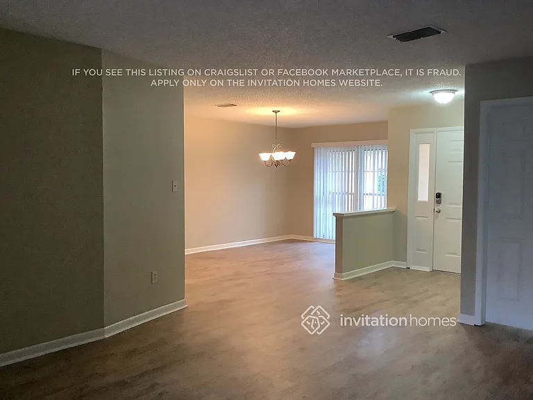 1226 Lornewood Dr — Photo 3