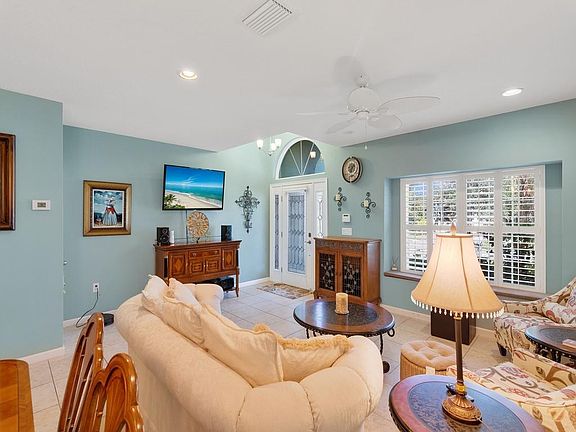 2nd image of 1745 Berkshire Circle