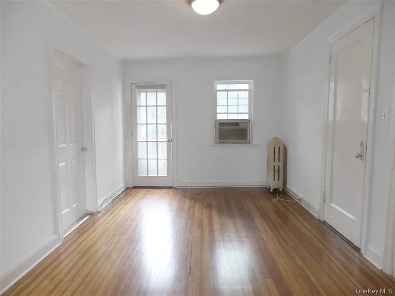 107 Kensington Rd #5 — Photo 8