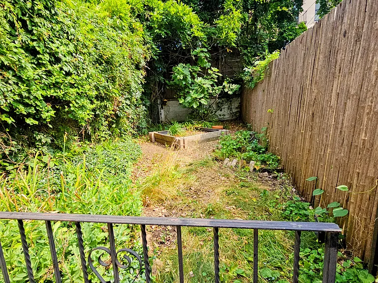 159 Huntington St #GARDEN — Photo 15