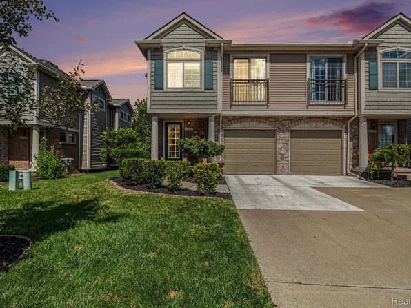 50492 Beechwood Ct, Plymouth, MI 48170