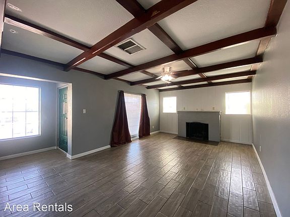 3rd image of 216 Hutchison St #216