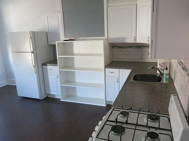 828 Corinthian Ave #5 — Photo 11