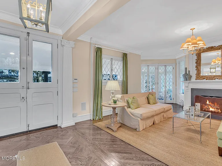 207 Monmouth Ave — Photo 8