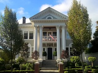 3211 S Dose Ter, Seattle, WA 98144