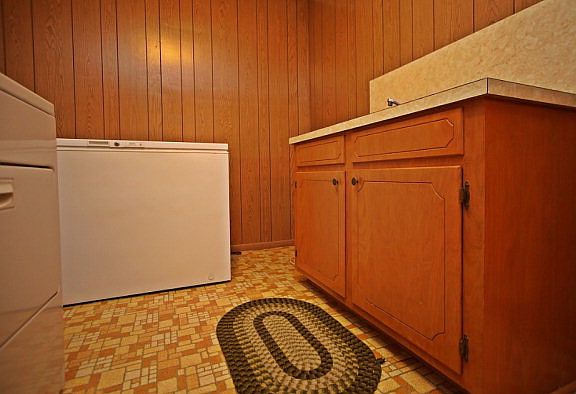 4th image of 430 Smith St