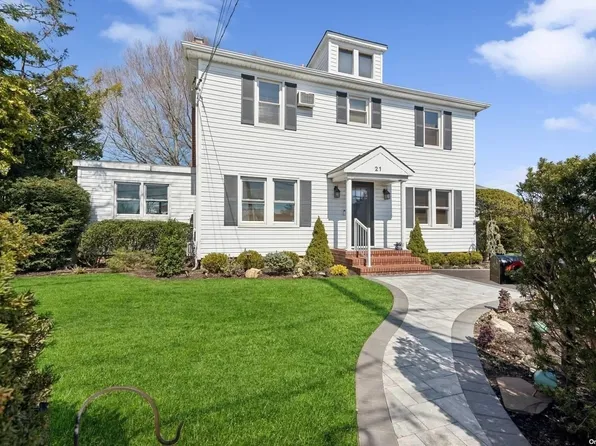 21 Princess Street, North Bellmore, NY 11710
