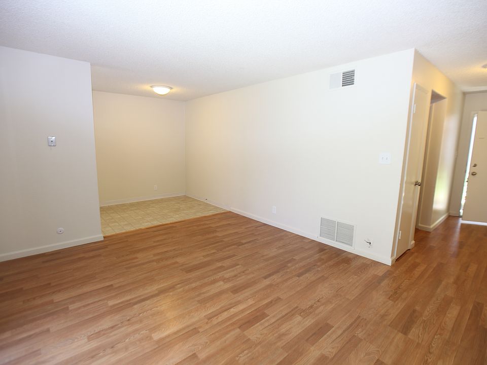 1st image of 4861 Campbell Ave APT 06