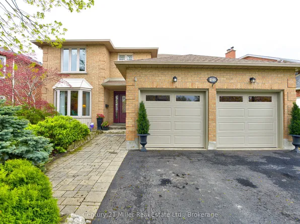 2046 Oxford Ave, Oakville, ON L6H 4K7