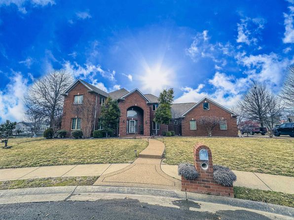 7966 Lake Terrace Ct, Newburgh, IN 47630