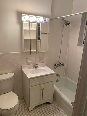 Rented by Sandra Greer Real Estate | media 14